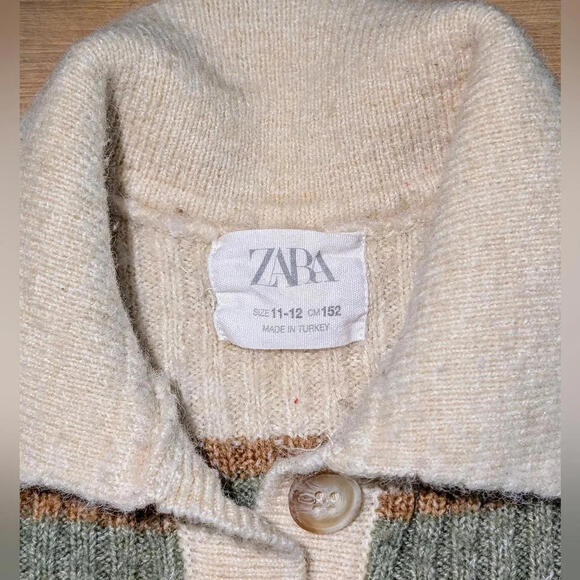 😻 Zara Cropped Fuzzy Sweater, Size 12 - Picture 4 of 5